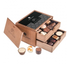 Chocolaterie - Pralines Houten kistje met pralines bedrukken